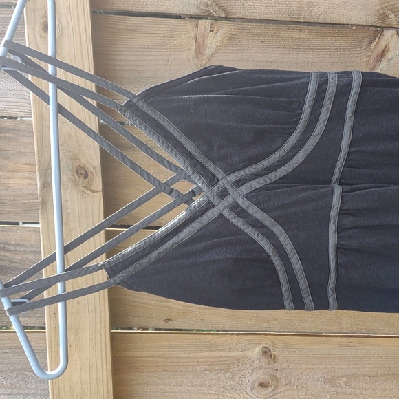 Athleta dress with built in bra - Picture 2 of 8